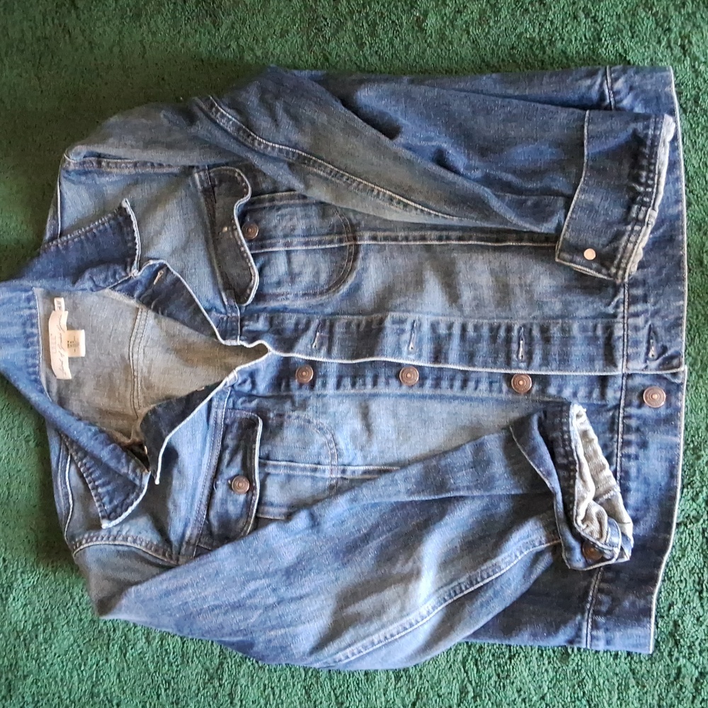 Jean jacket.1MAKE OFFER!!